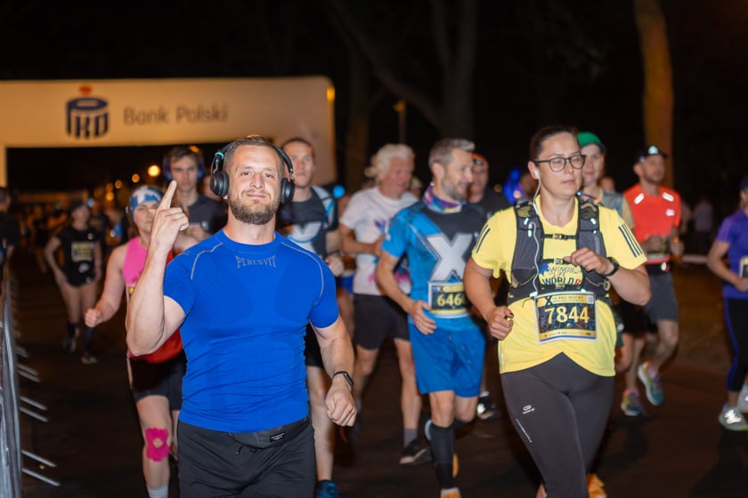 10. PKO Nocny Wrocław Półmaraton. Zdjęcia zawodników