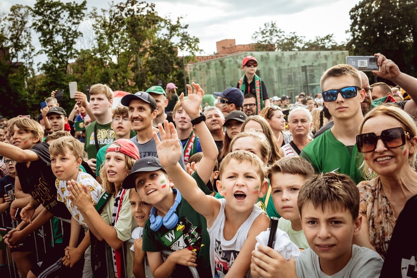 Oficjalna prezentacja pierwszego zespołu Śląska Wrocław. Plac Wolności we Wrocławiu