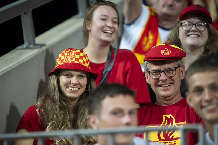 Kibice podczas meczu Betard Sparta Wrocław - GKM Grudziądz na Stadionie Olimpijskim