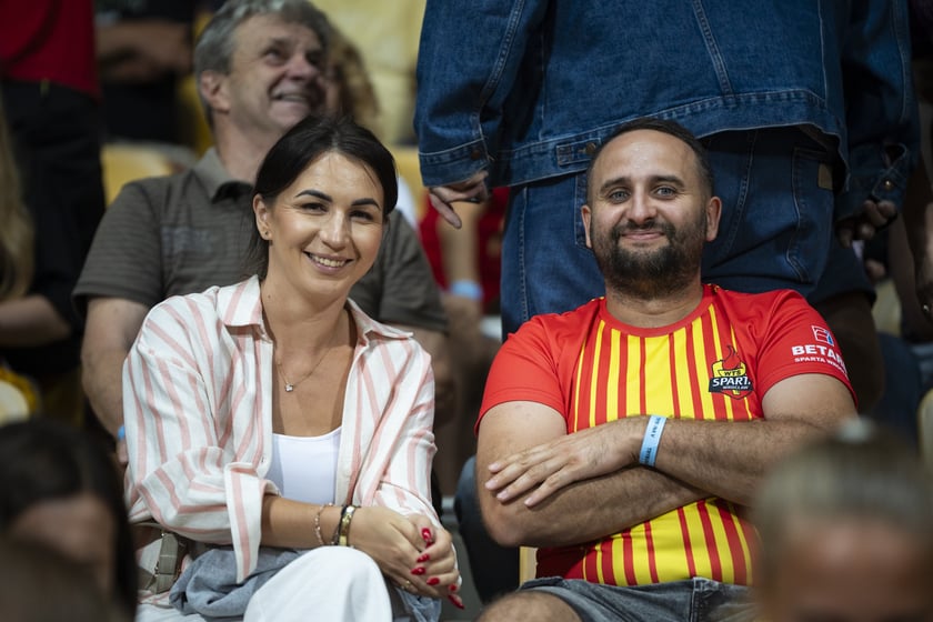 Kibice podczas meczu Betard Sparta Wrocław - GKM Grudziądz na Stadionie Olimpijskim
