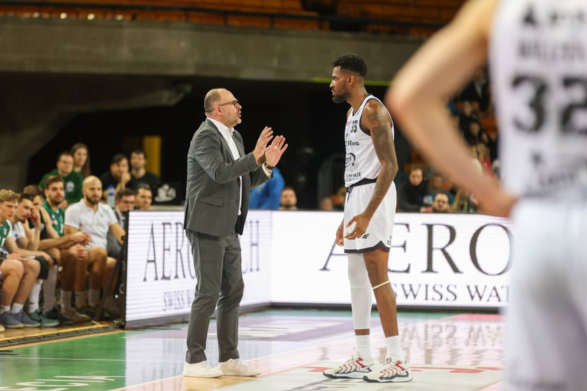 Meczu koszykówki w Hali Stulecia: Śląsk Wrocław - Legia Warszawa