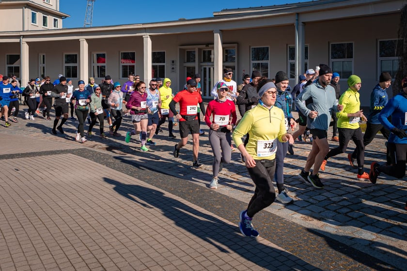Wrocławska Trzydziestka - zdjęcia uczestników biegu na Stadionie Olimpijskim - 16 marca 2025 r.