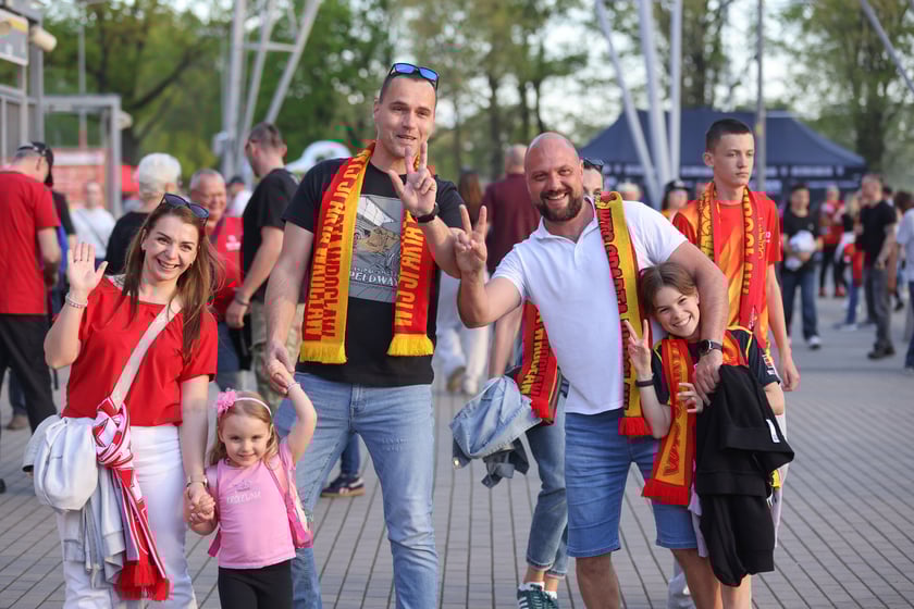 Mecz Sparta - Falubaz. Inauguracja sezonu PGE Ekstraligi we Wrocławiu