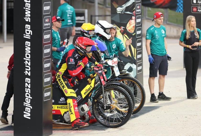 Mecz Sparta - Falubaz. Inauguracja sezonu PGE Ekstraligi we Wrocławiu