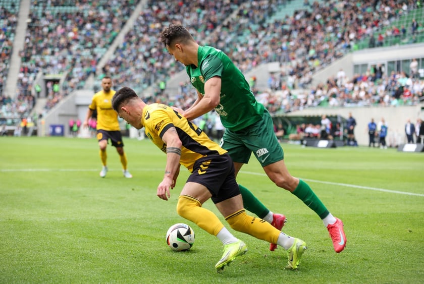 Na zdjęciach mecz Śląska Wrocław z GKS Katowice na Tarczyński Arenie w sobotę 19 kwietnia
