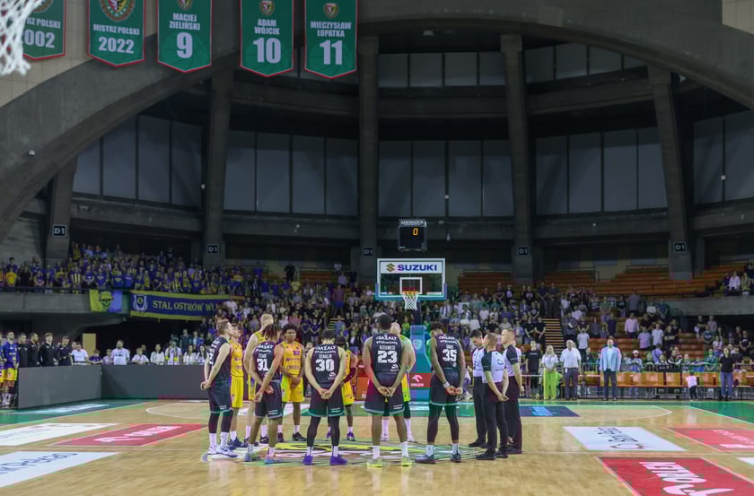 Mecz Śląska ze Stalą (91:87) w Hali Stulecia