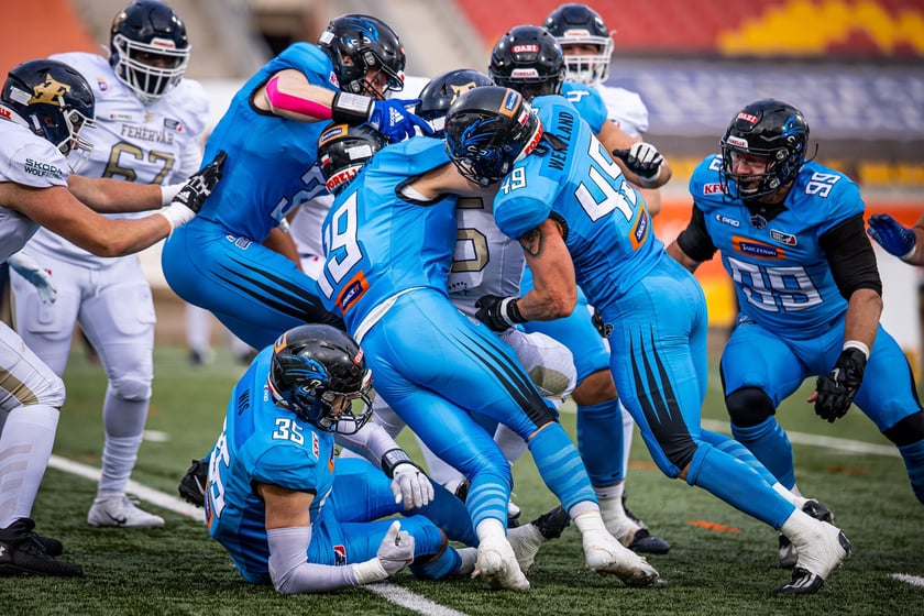 Panthers Wrocław pokonali Fehervar Enthroners 55:12 podczas pierwszego spotkania European League of Football 2025