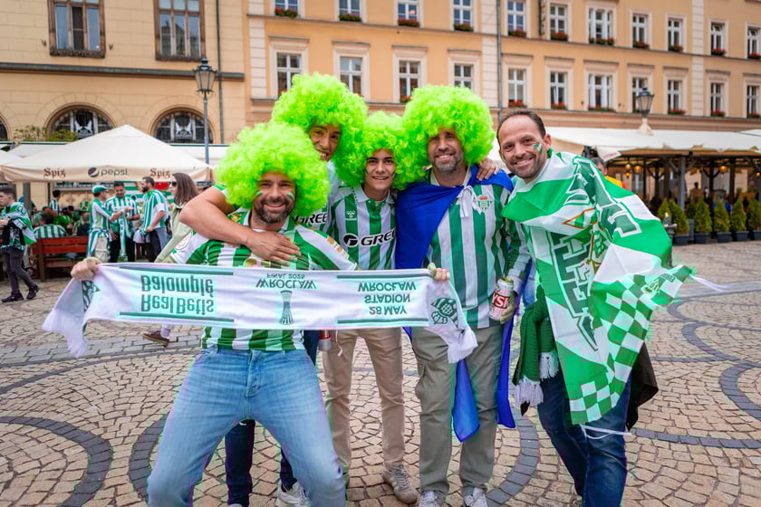 Pokazowy mecz w strefie Fan Festival w rynku, 28 maja 2025