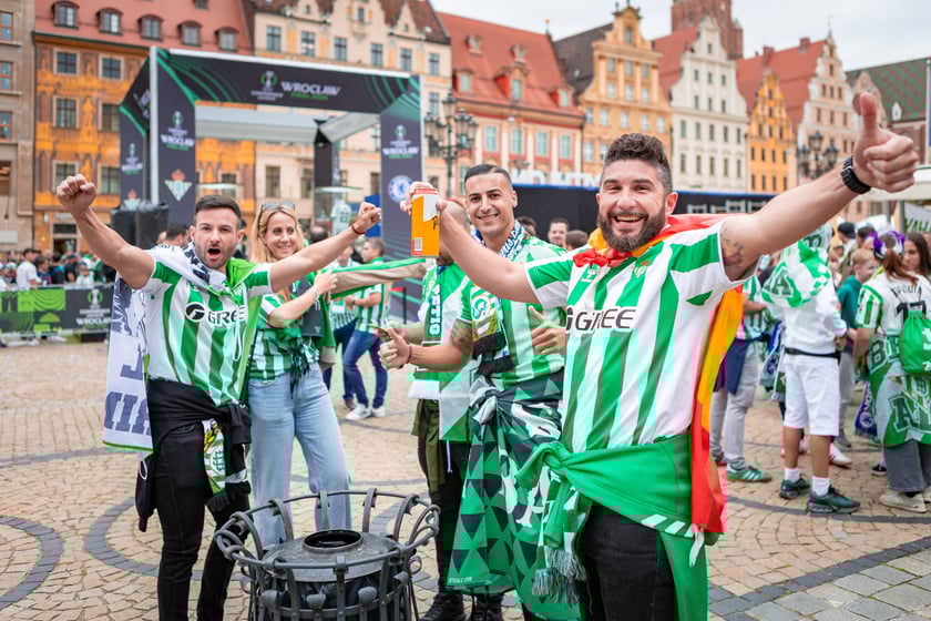 Pokazowy mecz w strefie Fan Festival w rynku, 28 maja 2025