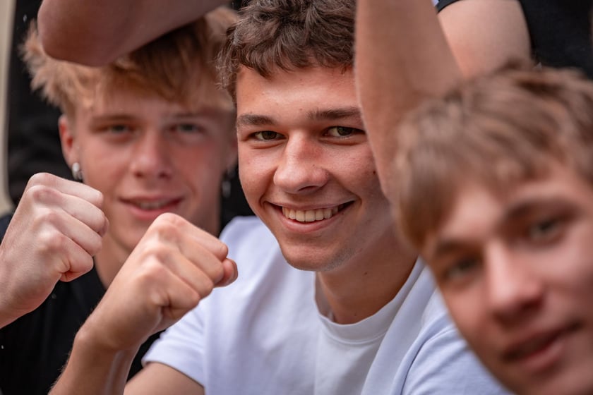 Pokazowy mecz w strefie Fan Festival w rynku, 28 maja 2025