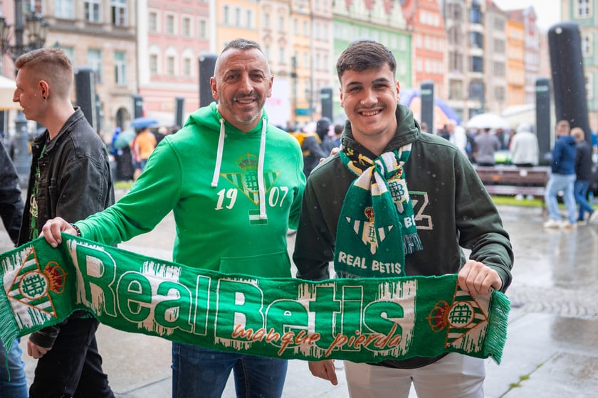 Pokazowy mecz w strefie Fan Festival w rynku, 28 maja 2025