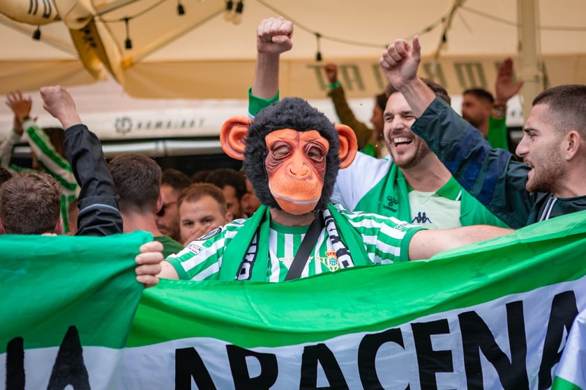 Pokazowy mecz w strefie Fan Festival w rynku, 28 maja 2025
