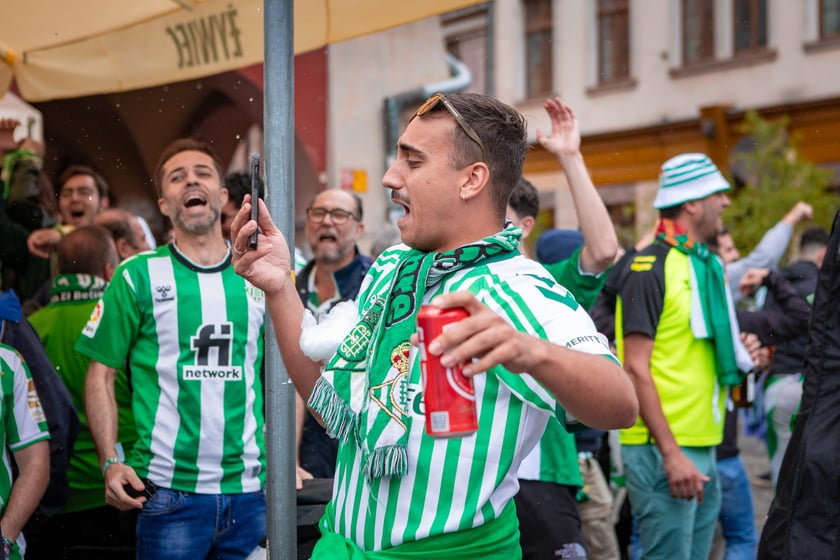 Pokazowy mecz w strefie Fan Festival w rynku, 28 maja 2025