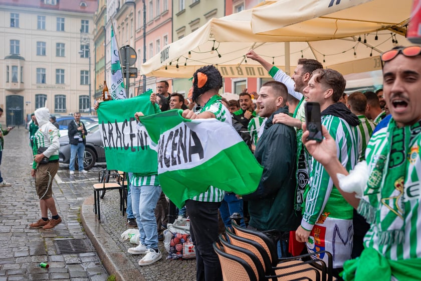 Pokazowy mecz w strefie Fan Festival w rynku, 28 maja 2025