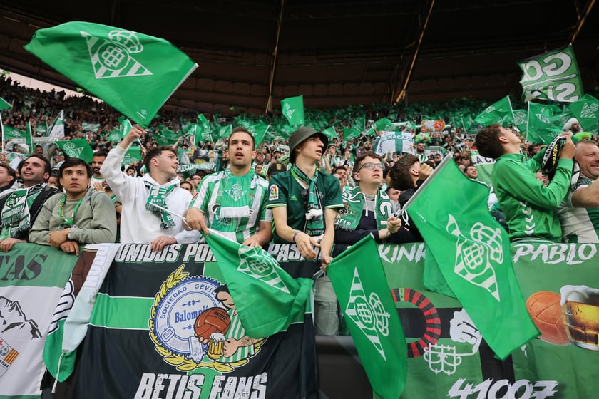 Finał Ligi Konferencji Chelsea F.C - Real Betis we Wrocławiu - zdjęcia kibiców