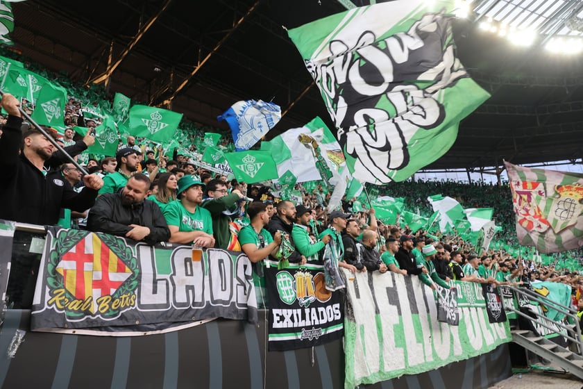 Finał Ligi Konferencji Chelsea F.C - Real Betis we Wrocławiu - zdjęcia kibiców