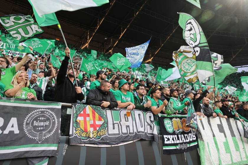 Finał Ligi Konferencji Chelsea F.C - Real Betis we Wrocławiu - zdjęcia kibiców