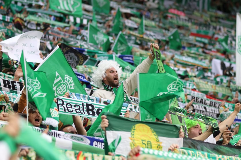 Finał Ligi Konferencji Chelsea F.C - Real Betis we Wrocławiu - zdjęcia kibiców