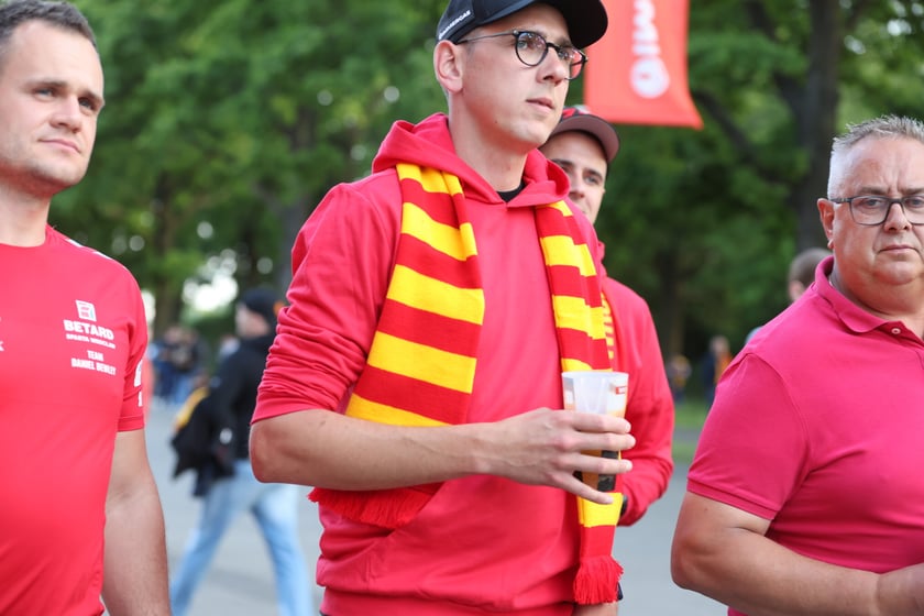 Kibice przed Stadionem Olimpijskim przed meczem Betard Sparta Wrocław - Włókniarz Częstochowa - 30 maja 2025 r.