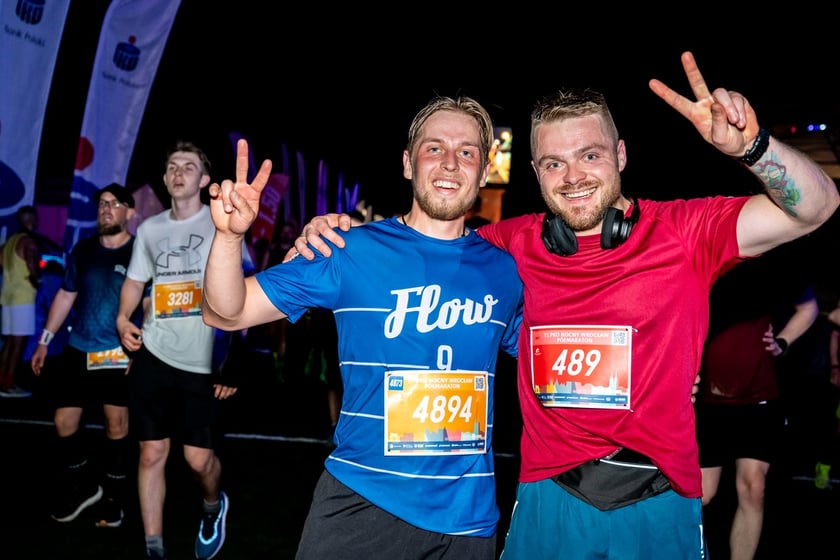 Uczestnicy 11. PKO Nocnego Wrocław Półmaratonu