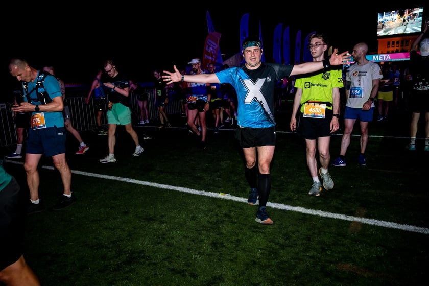 Uczestnicy 11. PKO Nocnego Wrocław Półmaratonu