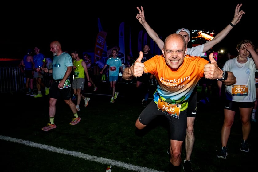 Uczestnicy 11. PKO Nocnego Wrocław Półmaratonu
