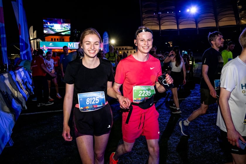 Uczestnicy 11. PKO Nocnego Wrocław Półmaratonu
