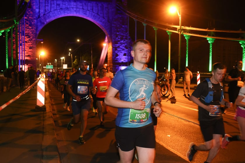 11. PKO Nocny Wrocław Półmaraton - zdjęcia biegaczy