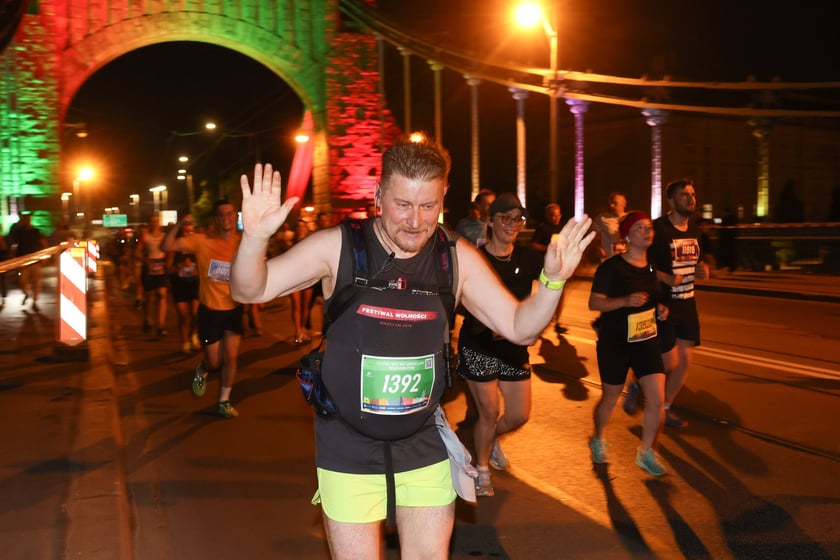11. PKO Nocny Wrocław Półmaraton - zdjęcia biegaczy