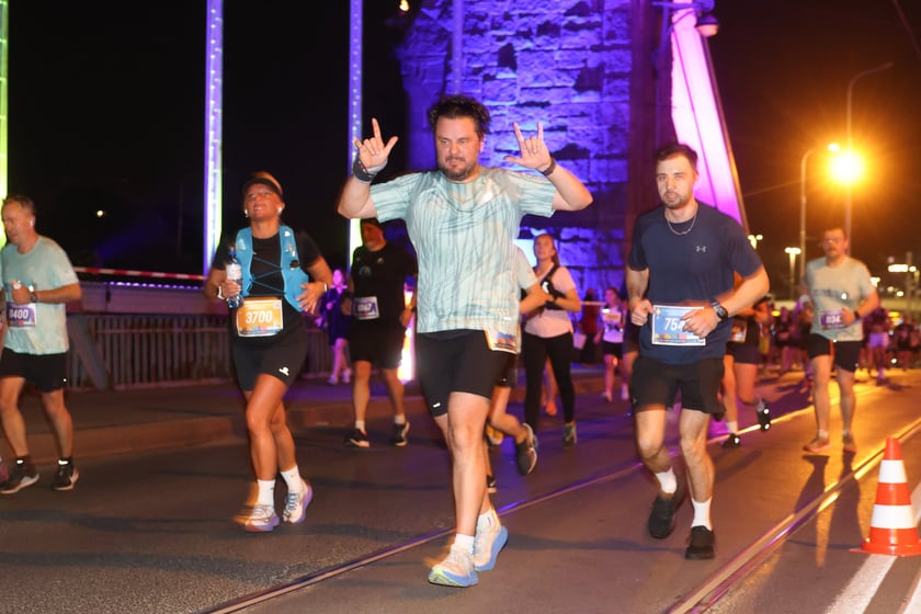 11. PKO Nocny Wrocław Półmaraton - zdjęcia biegaczy