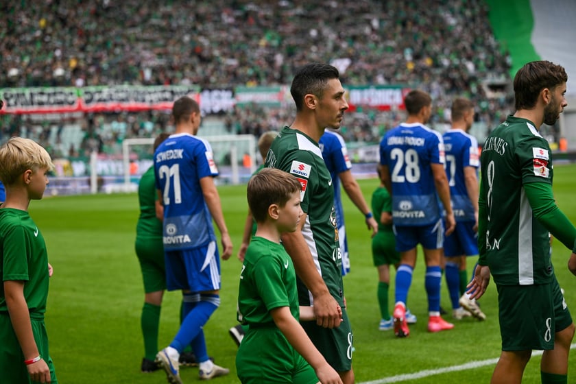 Mecz Śląsk Wrocław - Ruch Chorz&oacute;w 3 sierpnia na Tarczyński Arenie. Zdjęcia kibic&oacute;w