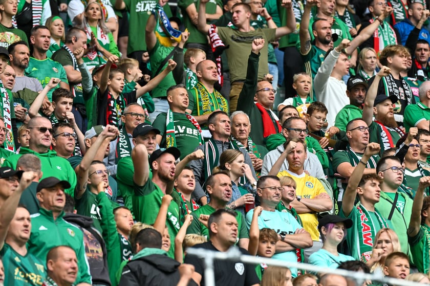 Mecz Śląsk Wrocław - Ruch Chorz&oacute;w 3 sierpnia na Tarczyński Arenie. Zdjęcia kibic&oacute;w