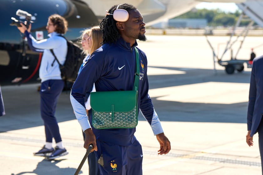 Drużyna narodowa Francji wylądowała we Wrocławiu (4 września 2025)