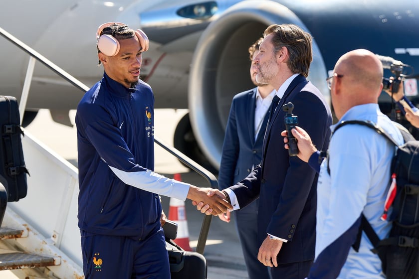 Drużyna narodowa Francji wylądowała we Wrocławiu (4 września 2025)