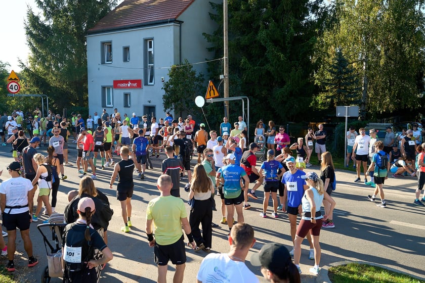 Orthos H2O P&oacute;łmaraton 2025