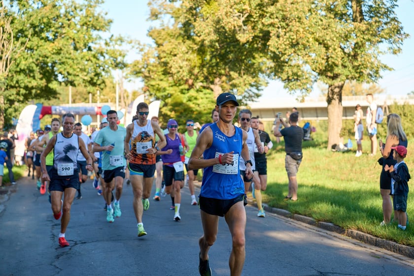 Orthos H2O P&oacute;łmaraton 2025