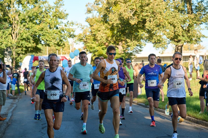 Orthos H2O P&oacute;łmaraton 2025