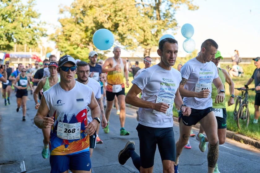 Orthos H2O P&oacute;łmaraton 2025