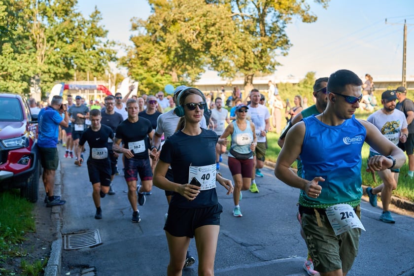 Orthos H2O P&oacute;łmaraton 2025