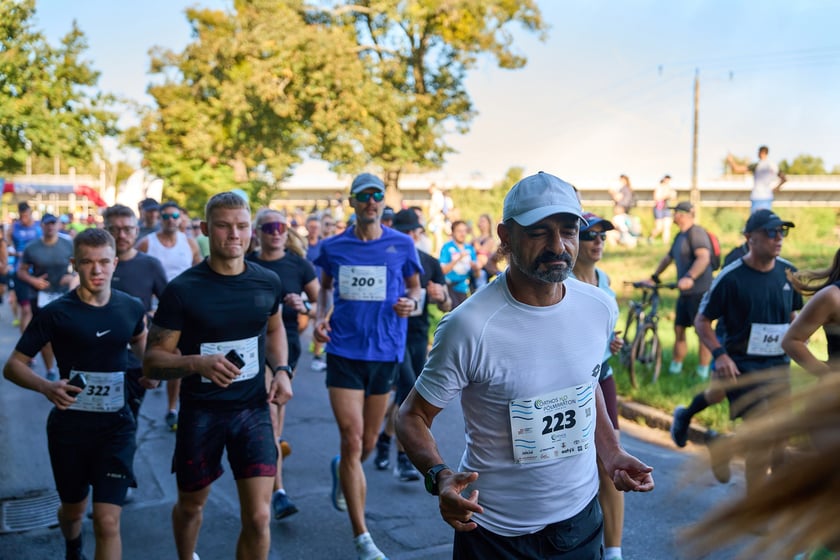 Orthos H2O P&oacute;łmaraton 2025