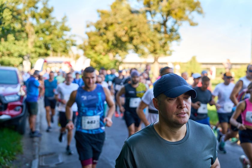 Orthos H2O P&oacute;łmaraton 2025