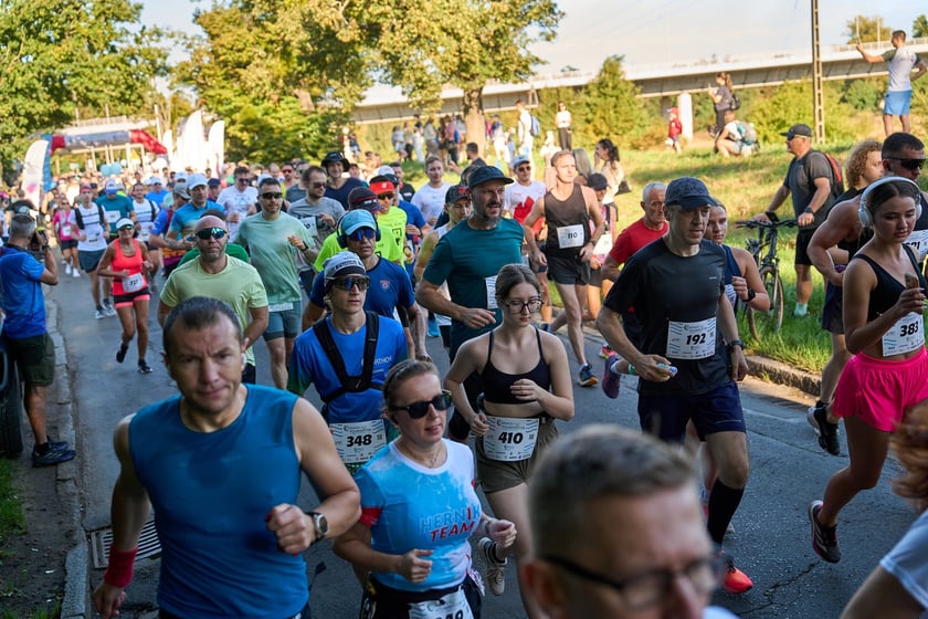 Orthos H2O P&oacute;łmaraton 2025