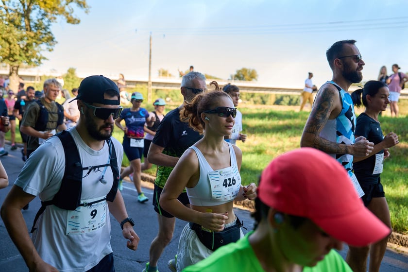 Orthos H2O P&oacute;łmaraton 2025