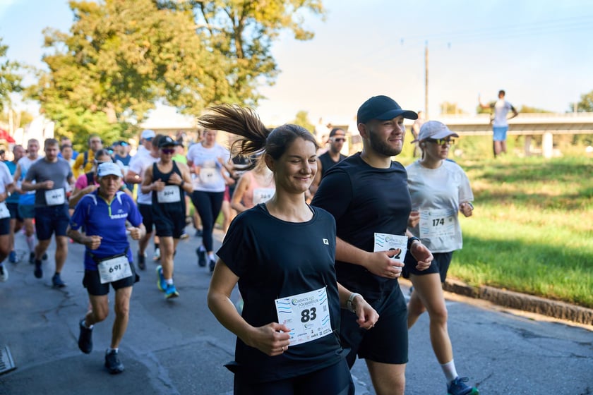 Orthos H2O P&oacute;łmaraton 2025