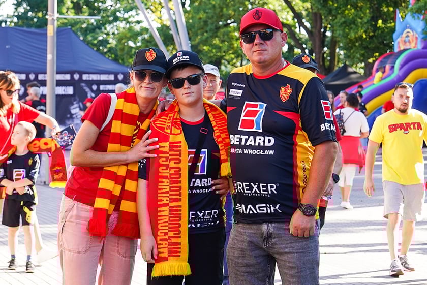 Betard Sparta Wrocław 61:29 GKM Sparta. Galeria zdjęć kibic&oacute;w - 21 września