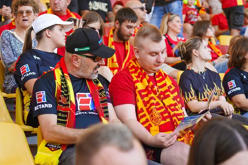 Betard Sparta Wrocław 61:29 GKM Sparta. Galeria zdjęć kibic&oacute;w - 21 września