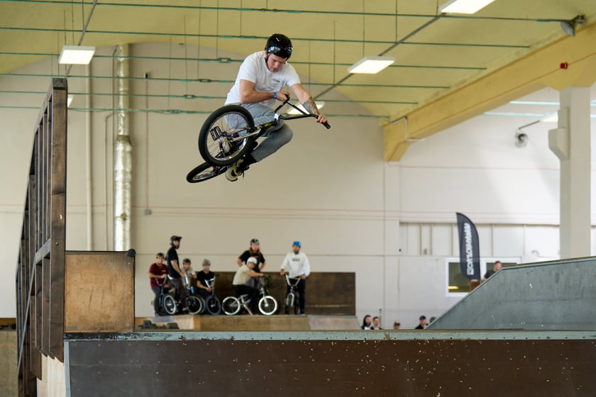 Zawodnicy z Polski i Europy podczas eliminacji BMX Freestyle Contest 2025