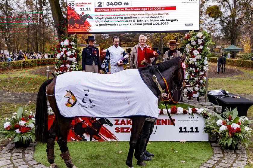 Ostatni dzień wyścigowy 11 listopada na wrocławskich Partynicach