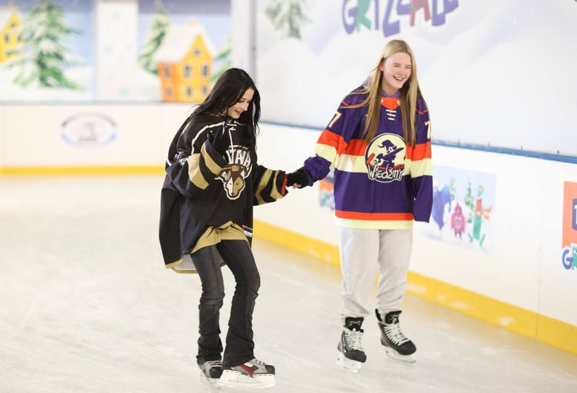 Sobotę 22 listopada 2025 r. ruszyło lodowisko na Tarczyński Arenie