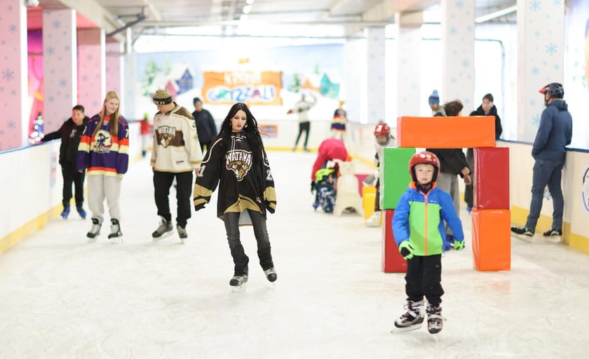 Sobotę 22 listopada 2025 r. ruszyło lodowisko na Tarczyński Arenie